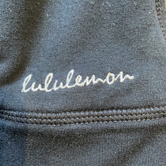 Lululemon Savasana Wrap - Picture 3 of 5